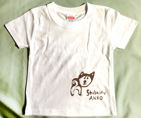 Tシャツ